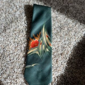 Gentry shop North Village Mall South Bend Indiana Green Thai Orange flower